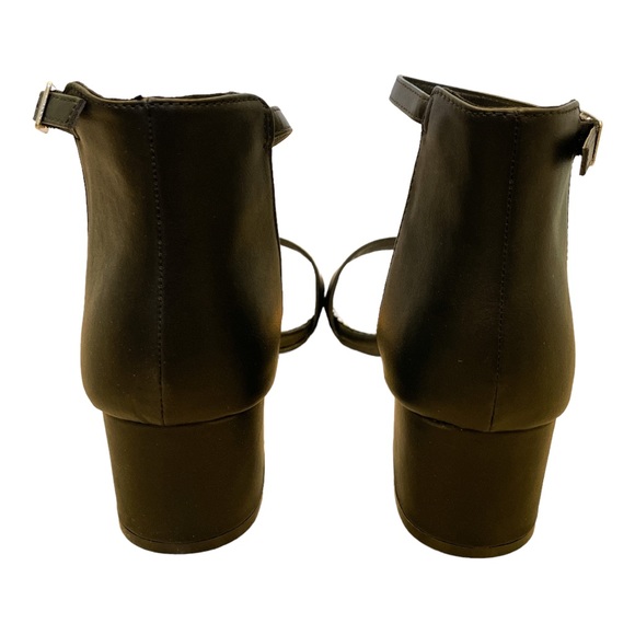 LONDON FOG Nikki Low Ankle Strap Pump Sandal Black Smooth 9.5 - Picture 2 of 7